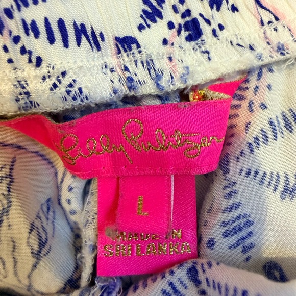 Lilly Pulitzer White Shorts with Blue, Pink & Aqua Print - Picture 4 of 4